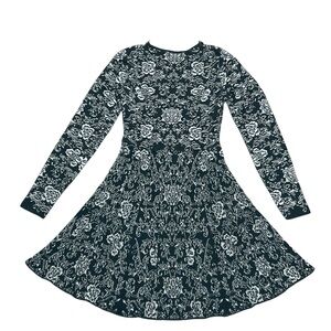 INC International Concepts Women’s Dress Black White Floral EUC Size Small